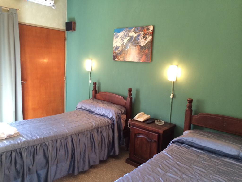 Hotel Cordoba Βίλα Κάρλος Παζ Δωμάτιο φωτογραφία