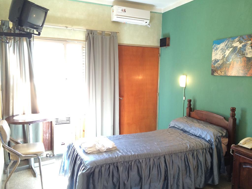 Hotel Cordoba Βίλα Κάρλος Παζ Δωμάτιο φωτογραφία